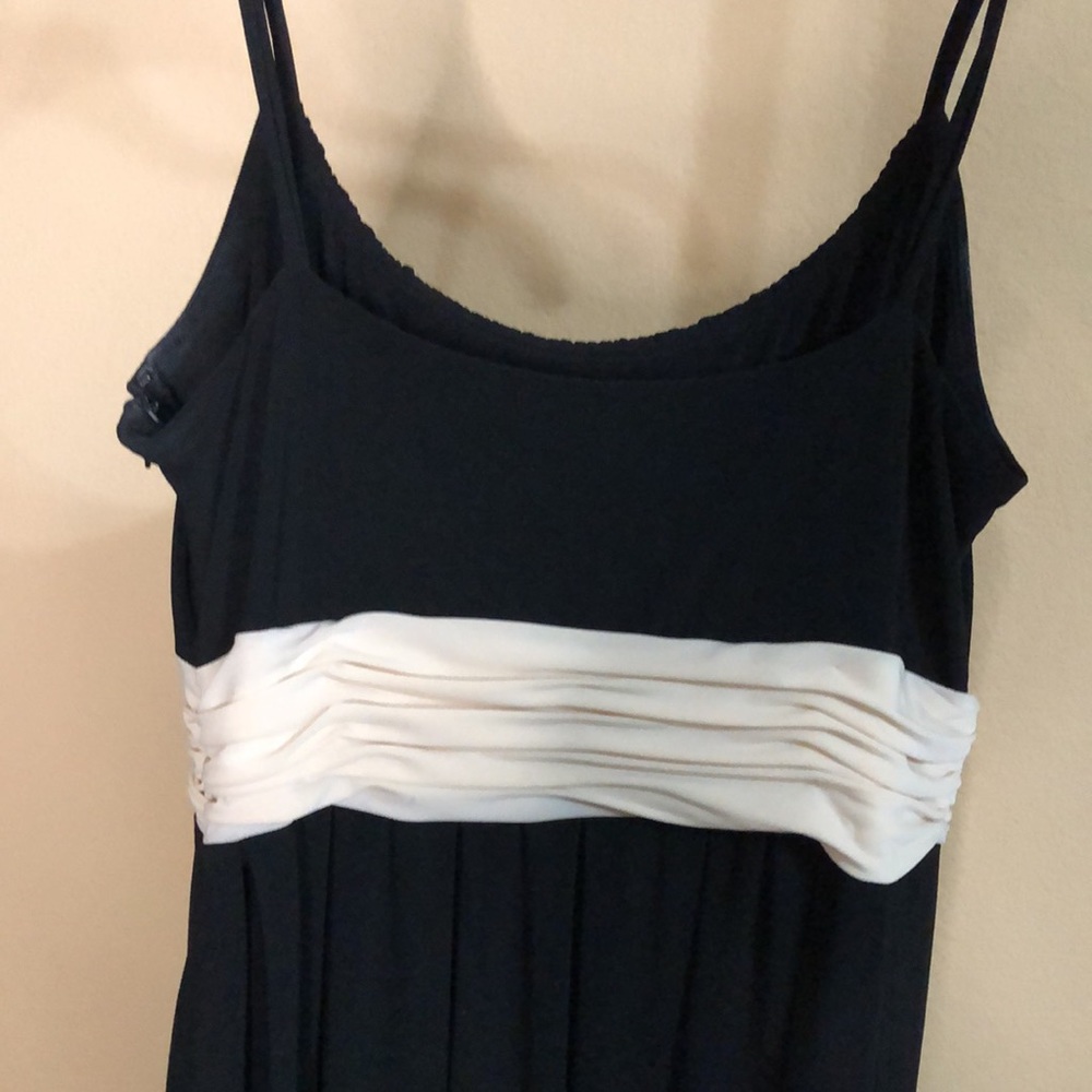 Black dress size 8 - Picture 2 of 3